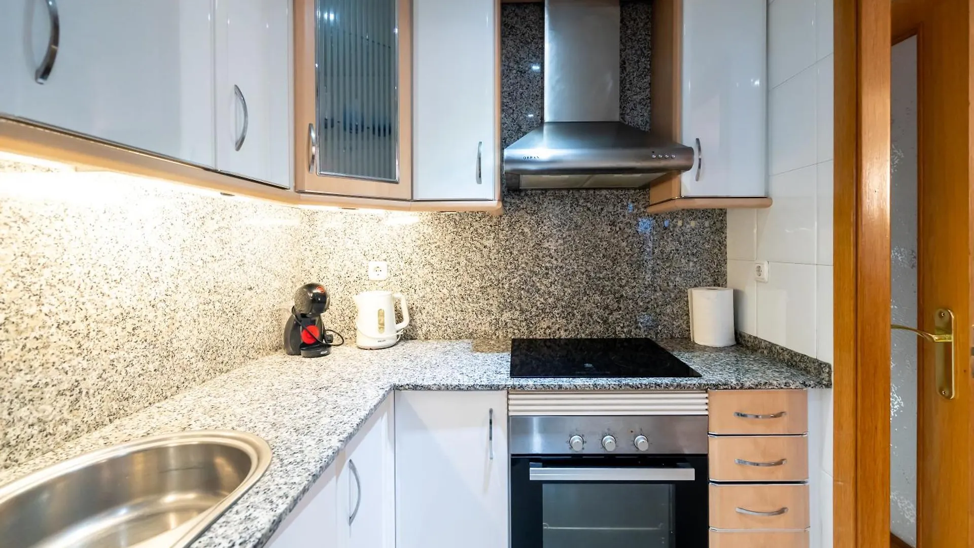 Comfy Downtown + Private Terrace Apartment Barcelona Spain