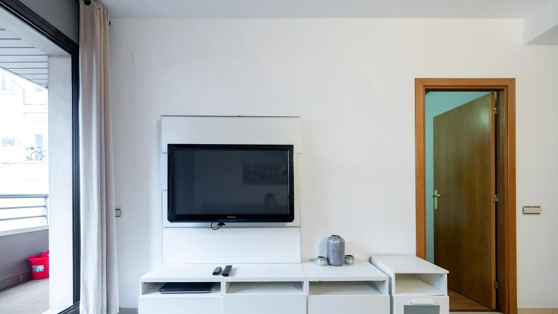 Comfy Downtown + Private Terrace Apartment Barcelona