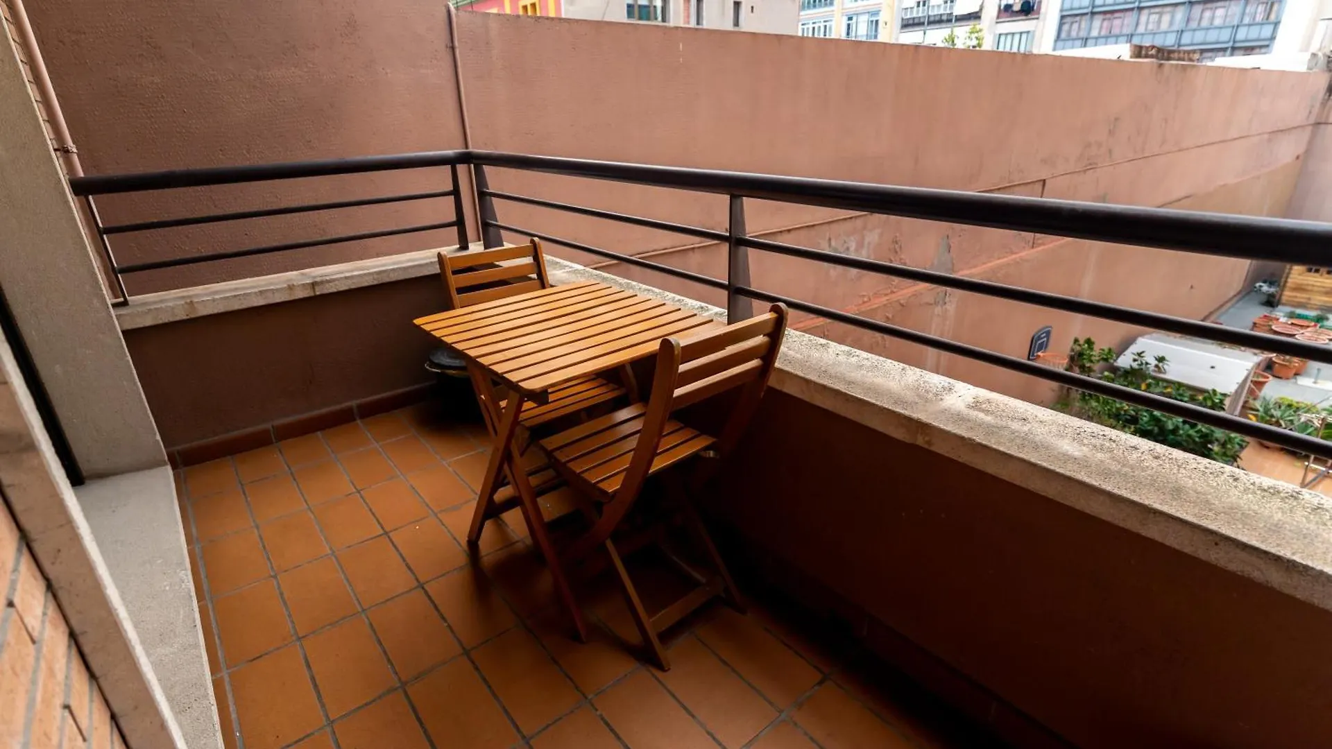 Comfy Downtown + Private Terrace Apartment Barcelona